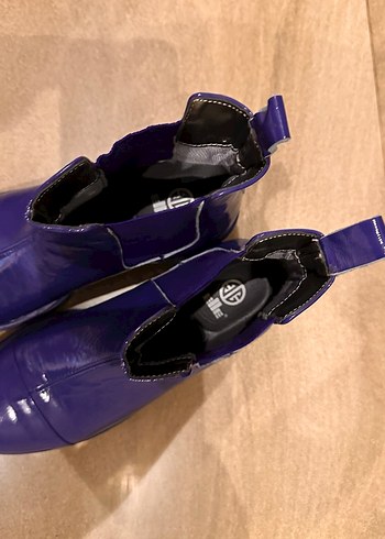 Kadın Parlak Mavi Kauçuk Topuklu Bot - Görsel 6