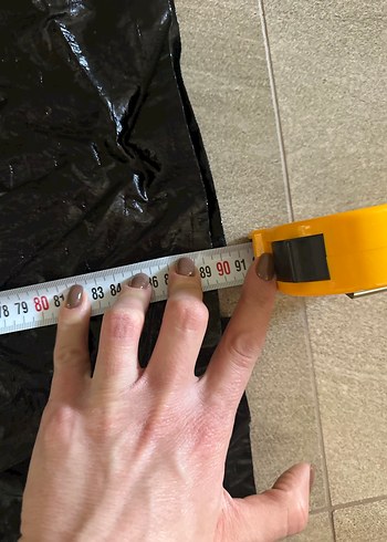 Siyah Kürk Detaylı Straplez Elbise - Görsel 4