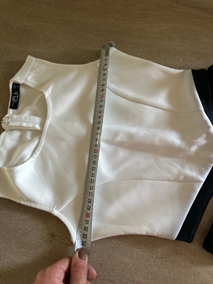 Siyah Dantel Detaylı Beyaz Elbise - Görsel 4