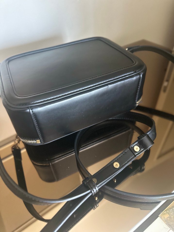 Siyah Deri Kadın Çanta - Modern Klasik - Görsel 4