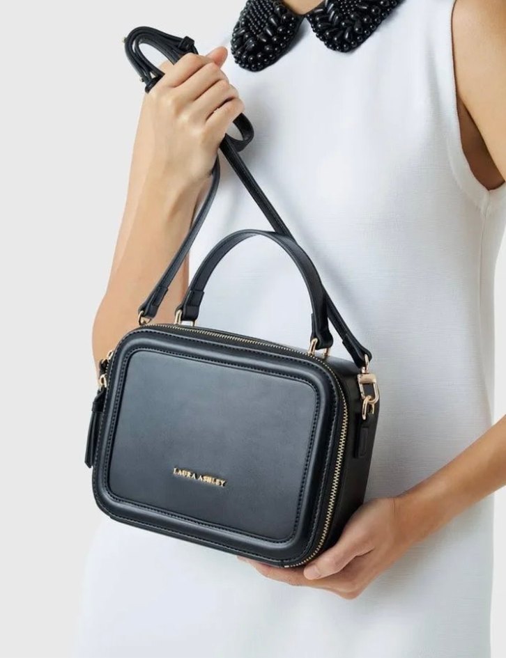 Siyah Deri Kadın Çanta - Modern Klasik - Görsel 2