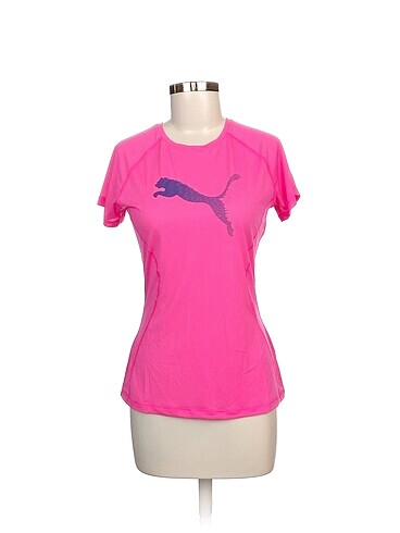 Puma T-shirt %70 İndirimli.