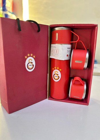 Galatasaray Logolu Kırmızı Çocuk Termos Seti - Görsel 2