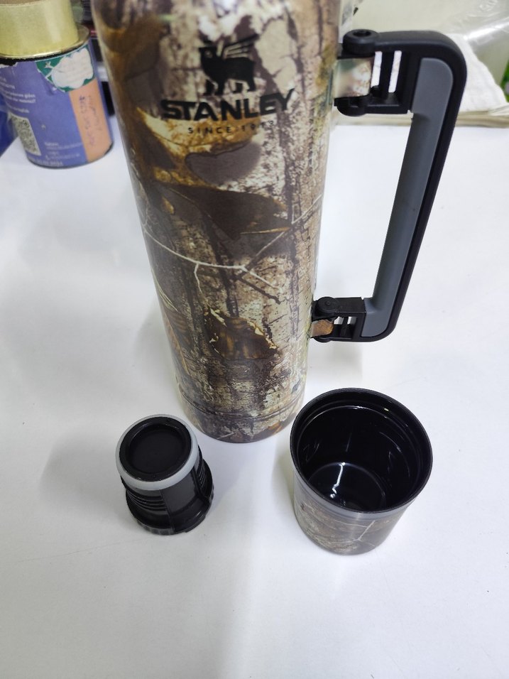 Stanley Kamuflaj Desenli Termos Matara - Görsel 2