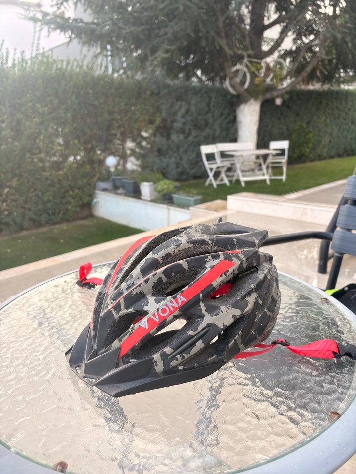 Kırmızı Baskılı Biker Motosiklet Kaskı - Görsel 2