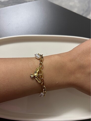 Zara Çelik Charm Bileklik