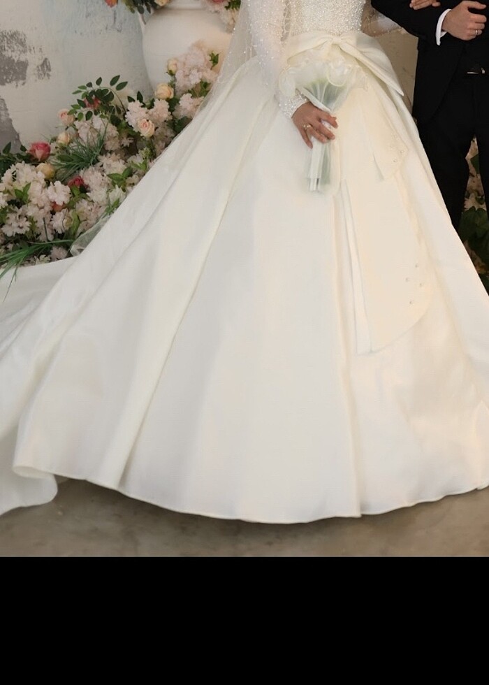 Tesettürlü üstü incili altı saten Gelinlik Satılık ve Kiralık - Görsel 2