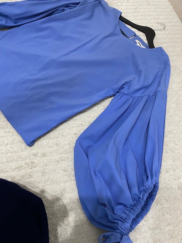 Koton Balon Kol Bluz | Fiyonk Detaylı, Büzgülü Kol - Görsel 2