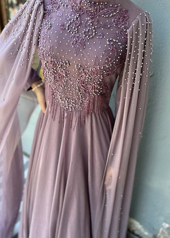 Uzun Mor İşlemeli Drapeli Abiye Elbise - Görsel 11