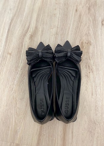 37 Beden siyah Renk GUSSE Pliseli Fiyonk Detaylı Siyah Stiletto Kadın Babet