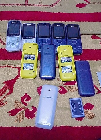 Tuşlu telefon Samsung 