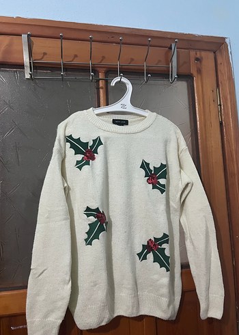 Nakışlı Beyaz Kadın Triko Kazak - Görsel 2