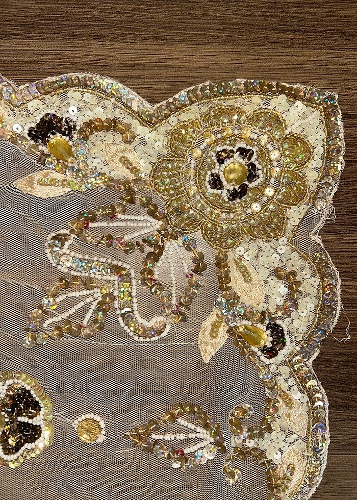 Taşlı Örtü - Görsel 3