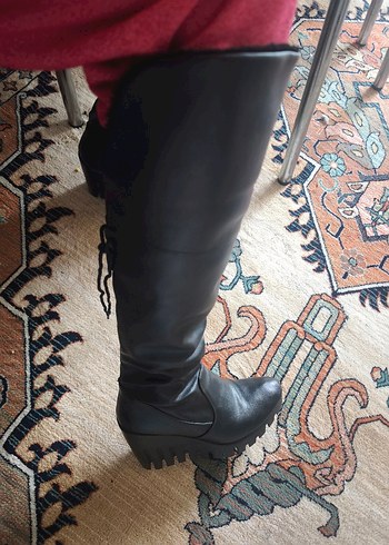 Kadın Siyah Deri Dolgu Topuklu  Çizme - Görsel 3