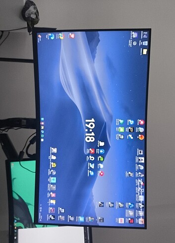 200 Hz 24 inch 1 MS curved monitor