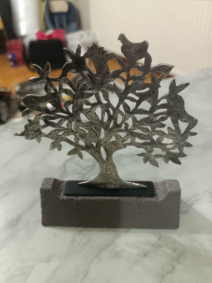 Gri Metal Ağaç Figürin - Görsel 2