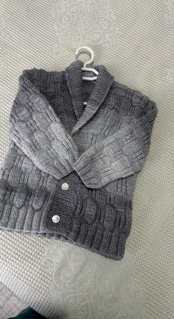 Erkek Çocuk Gri Örgü Hırka - Görsel 3