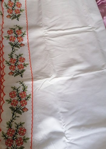 Nakışlı Beyaz Renkli Yatak Örtüsü Pike Takımı - Görsel 2