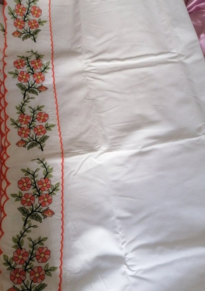 Nakışlı Beyaz Renkli Yatak Örtüsü Pike Takımı - Görsel 2