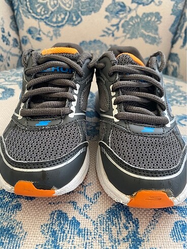 28 Beden gri Renk Skechers çocuk ayakkabı