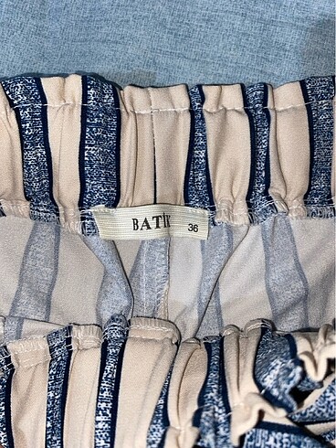 Batik Çizgili şort