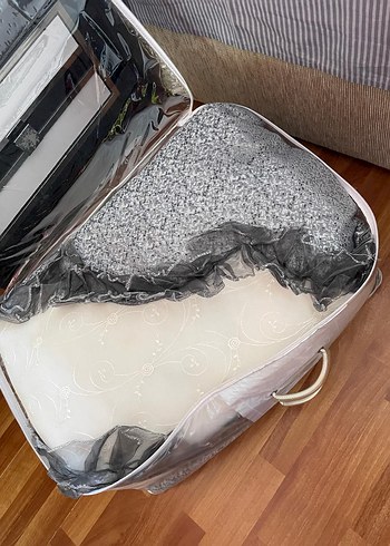 Desenli Gri Yatak Örtüsü - Görsel 3