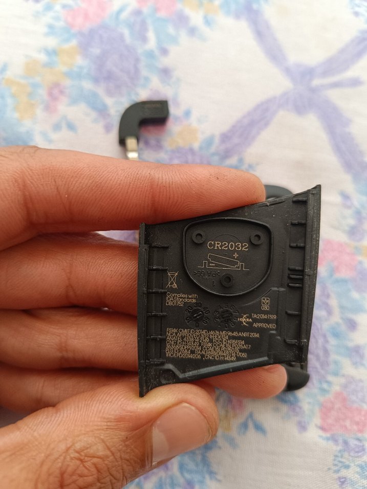 Volkswagen Siyah Anahtar Kılıfı CR2032 - Görsel 2