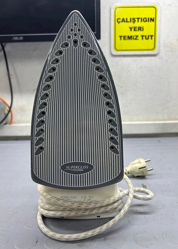 SUPERGLISS Ütü 1280W-1525W Model 1550 - Görsel 3