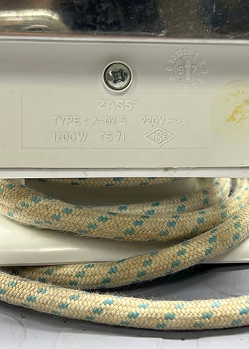 ZASS Ütü 1200W Model TS71 - Görsel 4