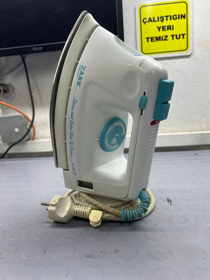 ZASS Ütü 1200W Model TS71 - Görsel 2