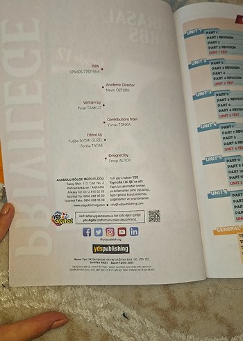 Grade 12 Phrasal Verbs Kitabı - Görsel 2