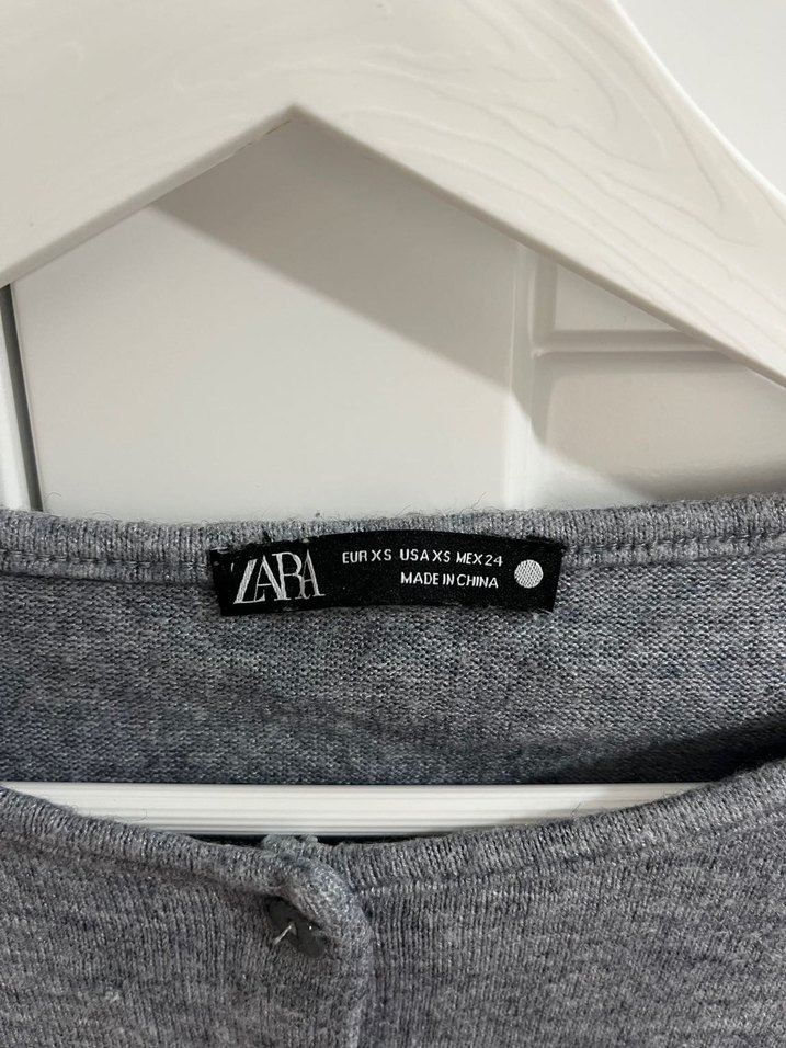 Zara Düğmeli Gri Uzun Kollu Kadın Hırka - Görsel 2