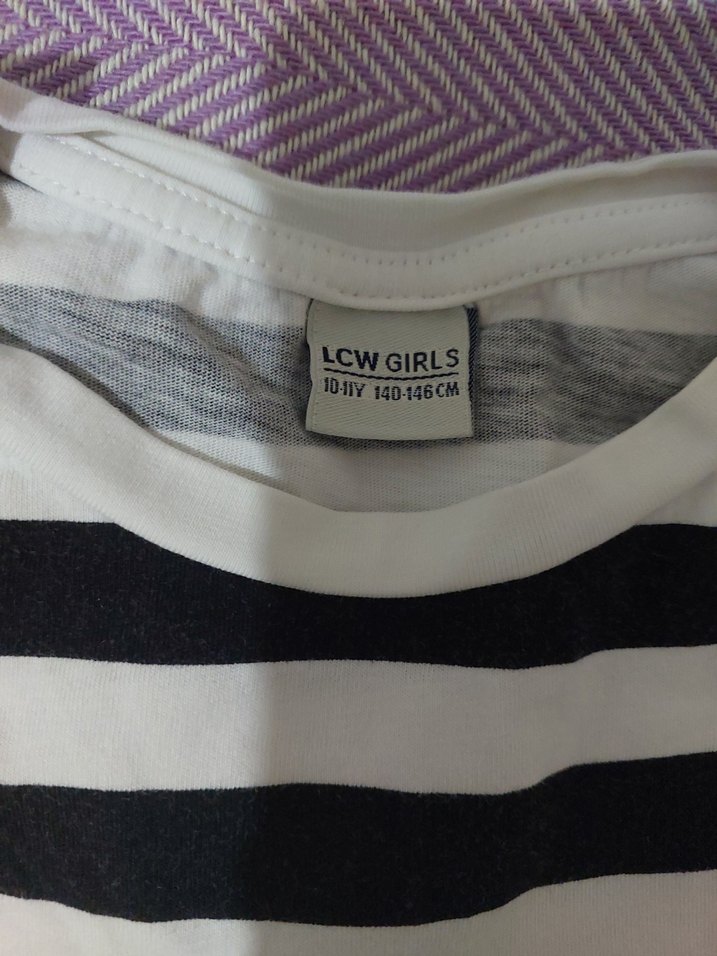 Kız Çocuk Siyah Beyaz Çizgili Uzun Kollu Tişört - Görsel 2
