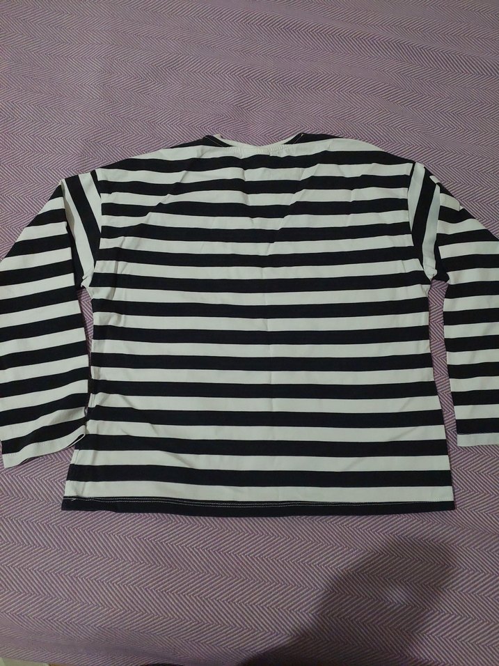 Kız Çocuk Siyah Beyaz Çizgili Uzun Kollu Tişört - Görsel 3