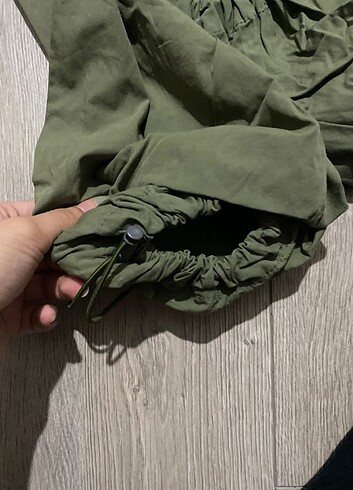 Yeşil paraşüt pantolon