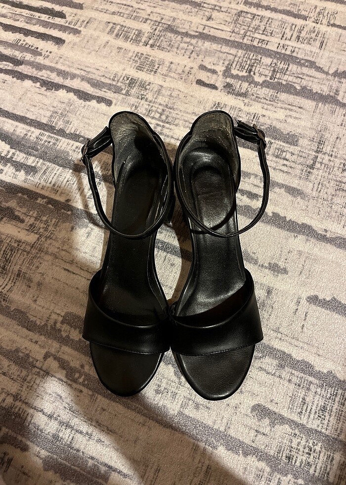 Topuklu ayakkabı - Görsel 4