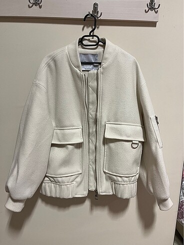 BERSHKA CEKET