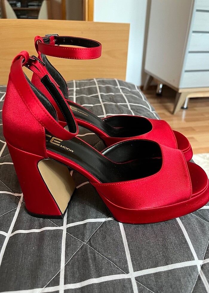 KINA TOPUKLU AYAKKABI - Görsel 2