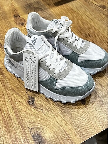 Nike Nikee
