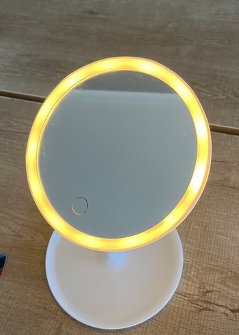 Ayarlanabilir Beyaz Masaüstü Makyaj Aynası - Görsel 3