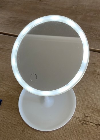 Ayarlanabilir Beyaz Masaüstü Makyaj Aynası - Görsel 2