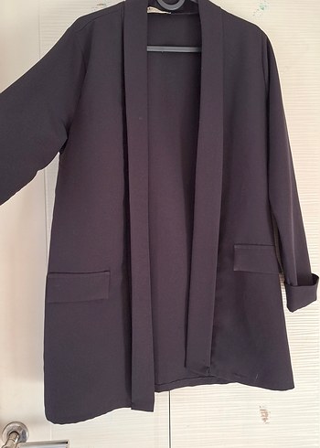 siyah düğmesiz blazer - Görsel 2