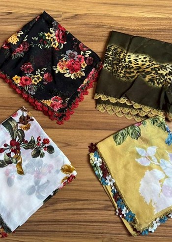 Renkli Dantel Detaylı Kadın Fularlar - Görsel 3