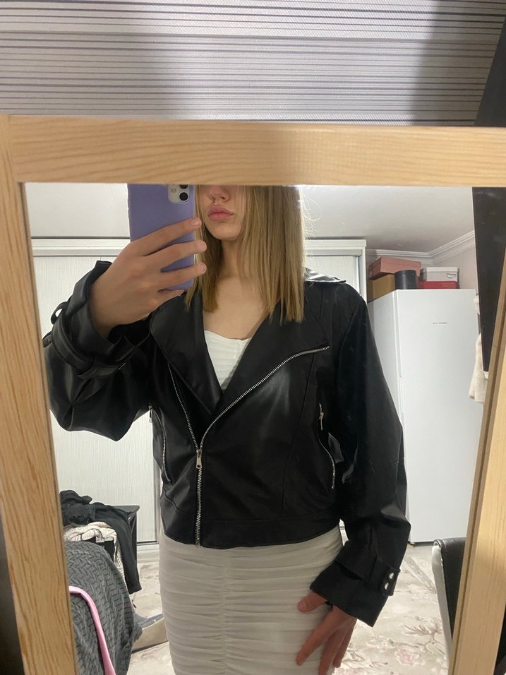 Siyah Deri Ceket Kadın - Görsel 3