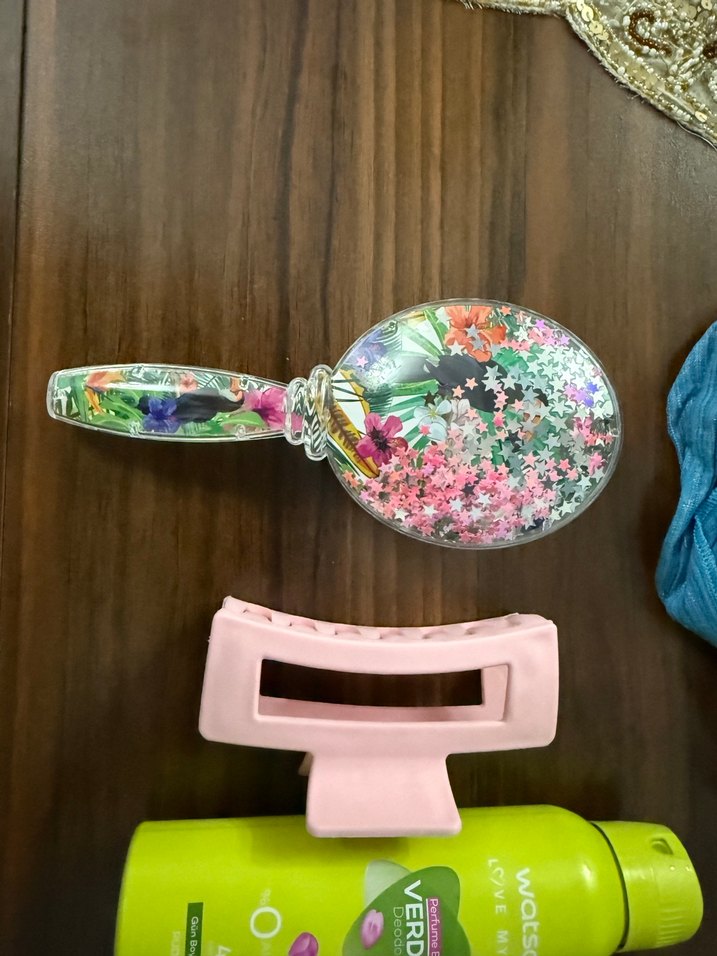 Saç Bakım Seti: Fırça, Tarak, Sprey ve Saç Bandı - Görsel 5