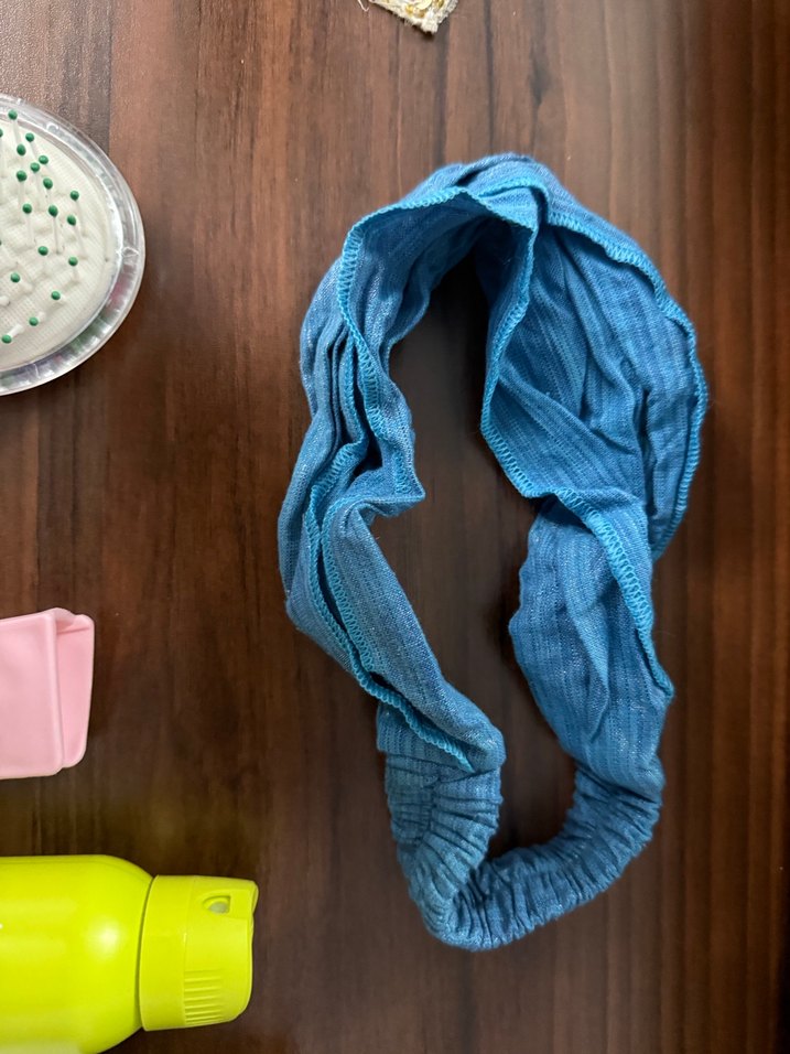 Saç Bakım Seti: Fırça, Tarak, Sprey ve Saç Bandı - Görsel 3