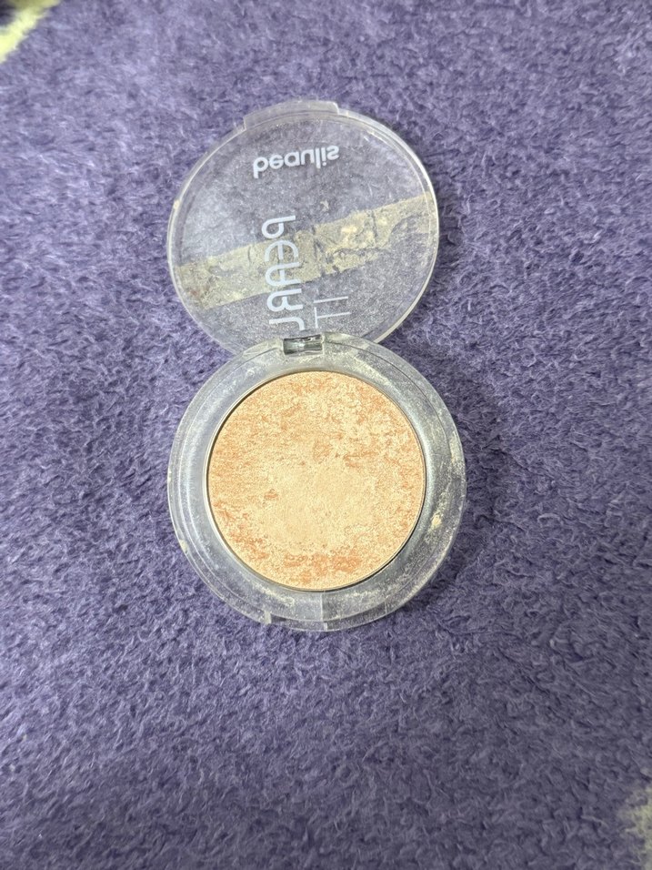 Beaulis highlighter ve wet n wild far - Görsel 2