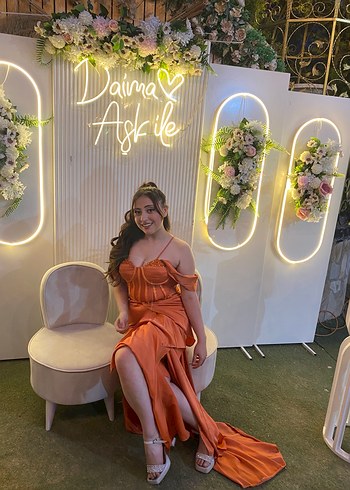 Parlak Turuncu Straplez Uzun Drapeli Abiye - Görsel 8