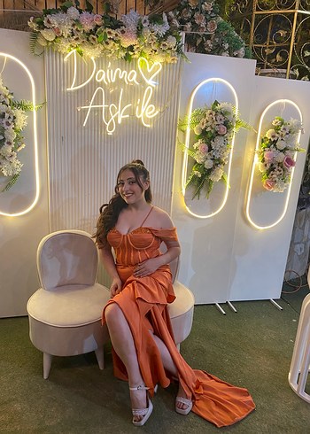 Parlak Turuncu Straplez Uzun Drapeli Abiye - Görsel 6