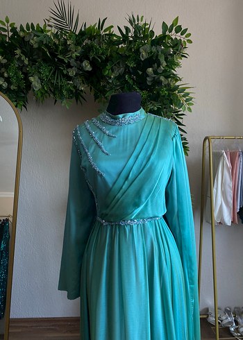 Uzun Turkuaz Drapeli Abiye Elbise tesettür - Görsel 7